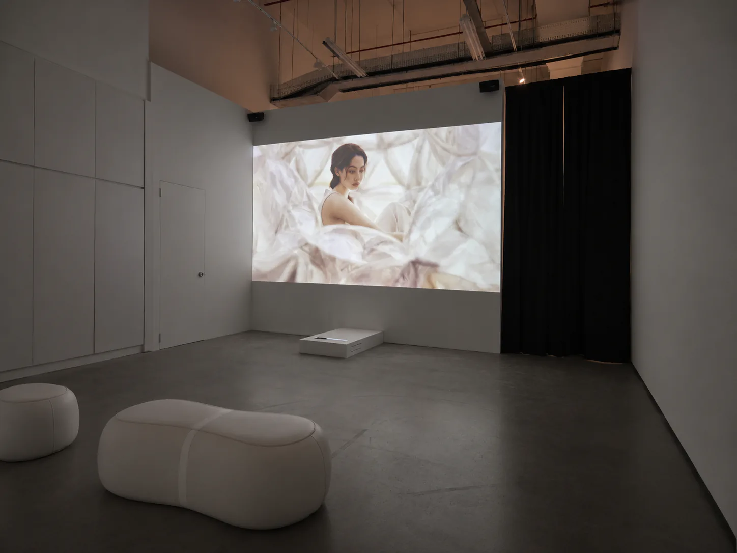 The Bubble We Call Home 展覽現場